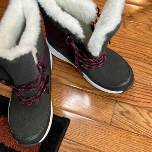 - Girl boots size 3 waterproof New Leather outside warm fur inside